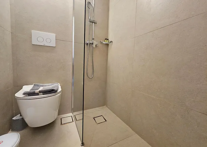 G92 2* עיר רודוס